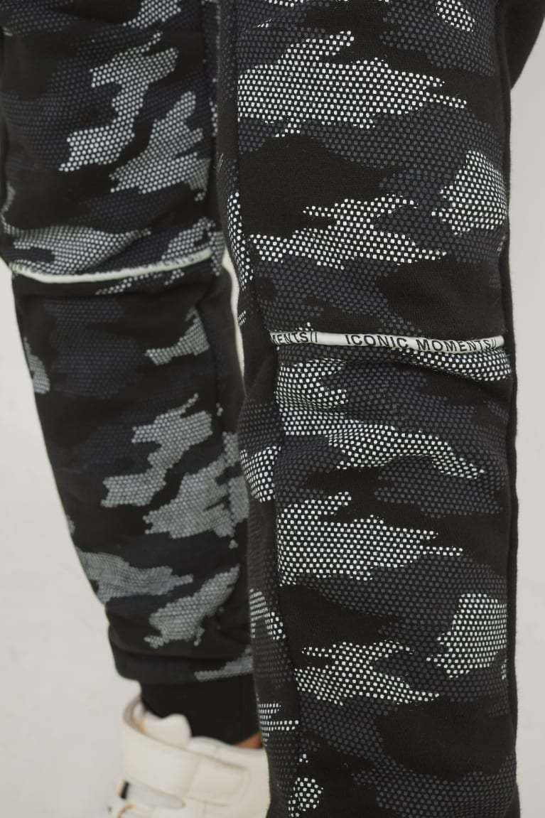 C&A Set Zip-through With Hood And Joggers 2 Piece Poikien Suorat Housut Camouflage | 24WNKMFDB